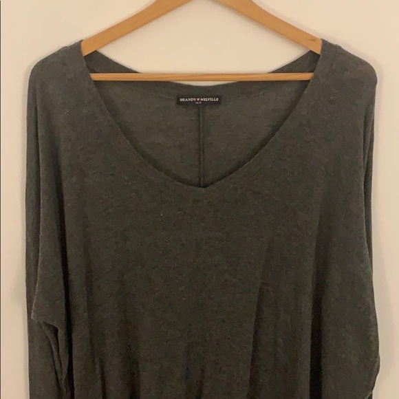 Brandy Melville Gray V-Neck Long Sleeve Top - Picture 3 of 11